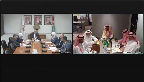 وزير الصناعة يبحث مع نظيره الأردني فرص تعزيز الشراكة الصناعية 