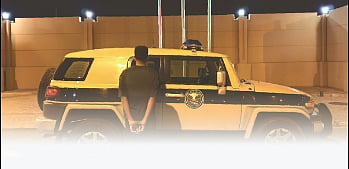 القبض على مقيم من الجنسية الإثيوبية لنقله 9 مخالفين لنظام أمن الحدود 