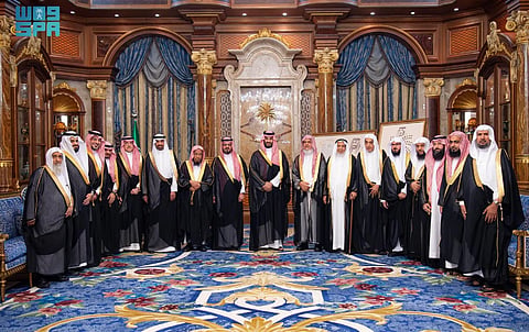 ولي العهد يستقبل وفد تكريم خادم الحرمين نظير دعمه لجمعيات تحفيظ القرآن الكريم بالمملكة