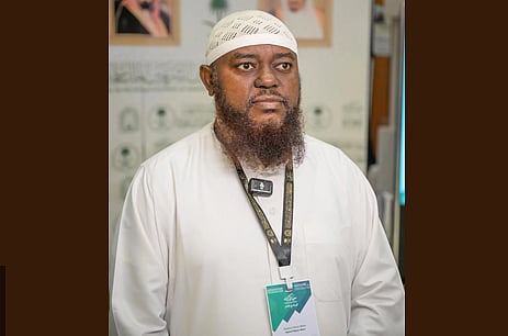  الحاج ماتسي من الغابون.. قصة إيمان ملهمة قادته إلى اعتناق الإسلام