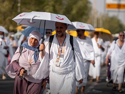 تحذيرات مهمة من «الحج والعمرة» لضيوف الرحمن لتجنب التعرض المباشر لأشعة الشمس  