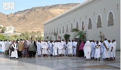 «ميقات ذي الحليفة» بالمدينة المنورة يودّع آخر أفواج الحجاج المتجهين إلى مكة المكرمة