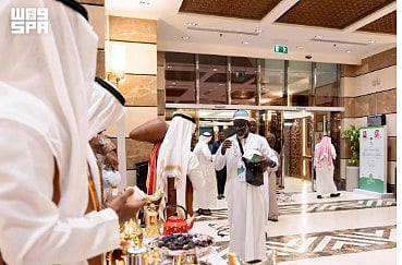 ضيوف برنامج خادم الحرمين للحج والعمرة والزيارة يصلون إلى المدينة المنورة