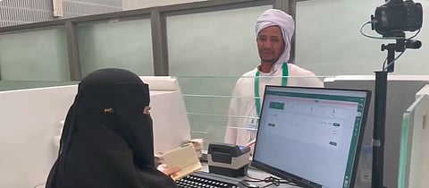 جوازات مطار الملك عبدالعزيز تواصل إنهاء إجراءات مغادرة الحجاج