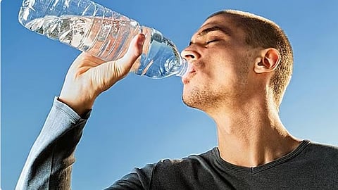 الخضيري: 5 فوائد صحية لشرب الماء بكميات مناسبة