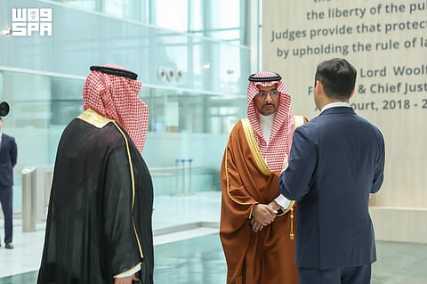 وزير الصناعة يزور مركز أستانا المالي الدولي بكازاخستان لتعزيز فرص التعاون