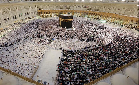«شؤون الحرمين» تعلن مواعيد دخول حِجر إسماعيل للرجال والنساء