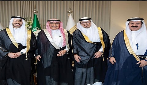 د. وليد الغامدي يحتفل بعقد قران كريمته في الرياض