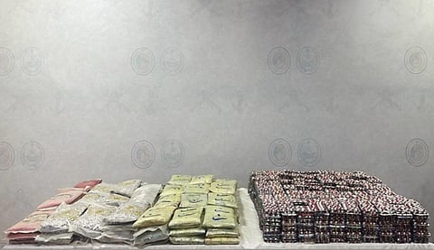 حرس الحدود بجازان يحبط تهريب 150,300 قرص خاضع لتنظيم التداول الطبي و85 كيلوجرام حشيش مخدر 