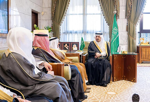 الإدارة العامة للخدمات بجامعة المجمعة نموذجا مشرفا للعمل المجتمعي لفوزها بجائزة خدمة المجتمع 