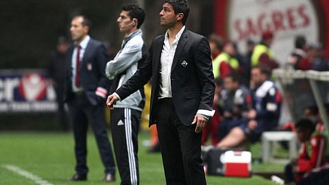 بعد خماسية لشبونة.. هل ينجح بيدرو في كسر عقدة مدرب الهلال؟