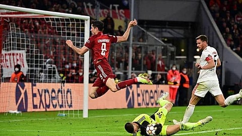 بالفيديو.. ليفاندوفسكي يحصد جائزة الأفضل في رابع جولات أبطال أوروبا