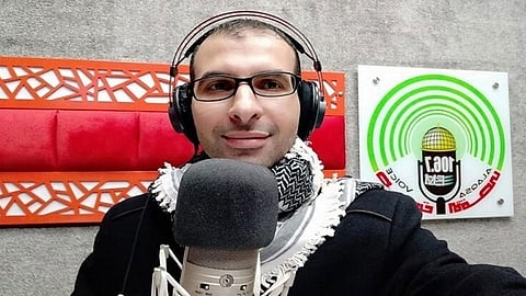 استشهاد صحفي فلسطيني بعد استهداف الطائرات الإسرائيلية لمنزله في غزة