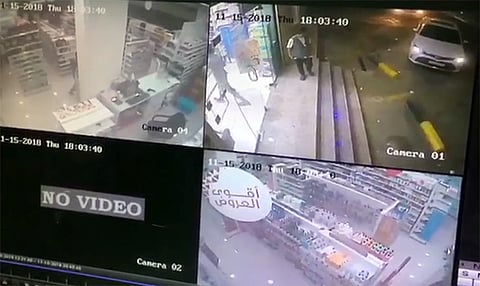 بالفيديو.. ثلاثيني يقتل مصريًا بطريقة بشعة بعد منعه من سرقة صيدلية في جازان