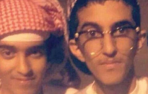 والد الضحيَّتَين فهد وفيصل يروي تفاصيل وفاتهما عقب أداء الاختبارات