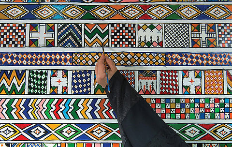 القط العسيري.. فن ابتكرته المرأة وأدهش العالم