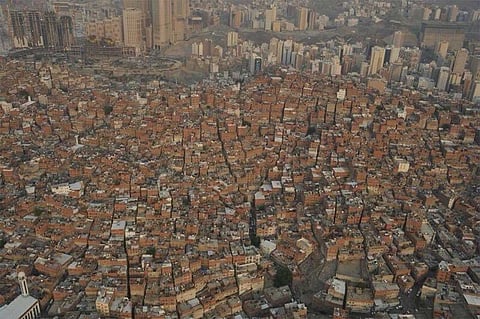 هيئة تطوير منطقة مكة المكرمة تبدأ في فصل الخدمات عن حي النكاسة العشوائي