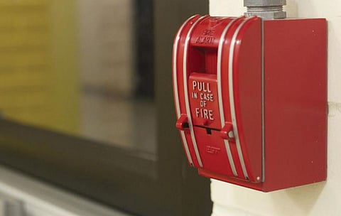 الدفاع المدني يوجه رسالة إلى قائدي المدارس بشأن جرس الإنذار