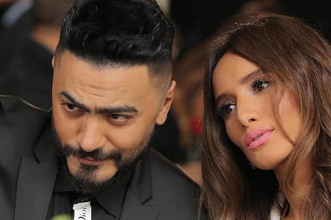 تامر حسني وزينة يسافران إلى  بيروت في "سرية تامة"