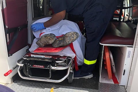 بالصور.. إصابة عامل في حريق محطة كهرباء بمحافظة بدر