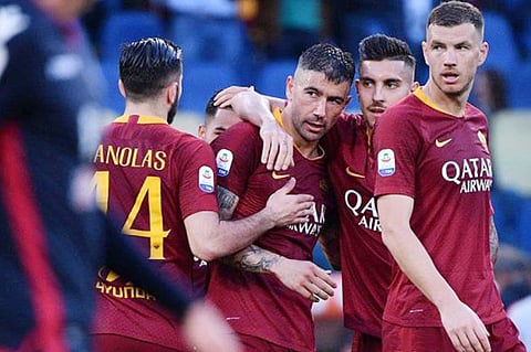 روما يشعل الصراع على بطاقة دوري أبطال أوروبا بفوز ثمين على كالياري