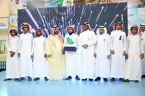 بالصور.. «بن لبدة» يشهد إنجازات تعليم الداير بالحد الجنوبي