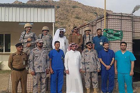 بالصور.. السحيمي ينقل تهنئة وزير الداخلية للفرق الطبية المساندة بالحد الجنوبي