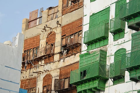 بالصور.. «عاجل» ترصد الملامح الإنسانية لـ«جدة التاريخية» من هيبة المعمار إلى أناقة الأفكار