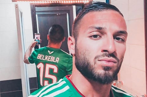 فيديو قطر «الفاضح» يطيح بلاعب جزائري من منتخب الخُضْر في أمم إفريقيا