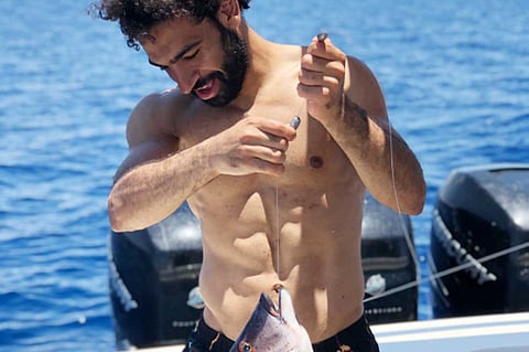 عقوبته الحبس والغرامة.. محمد صلاح يخرق قانونًا مصريًّا عمره 36 عامًا