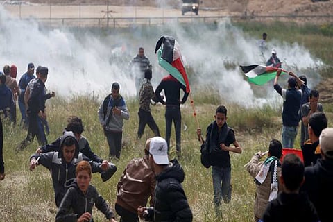 إصابة 50 فلسطينيًّا في مواجهات مع جيش الاحتلال شرق غزة