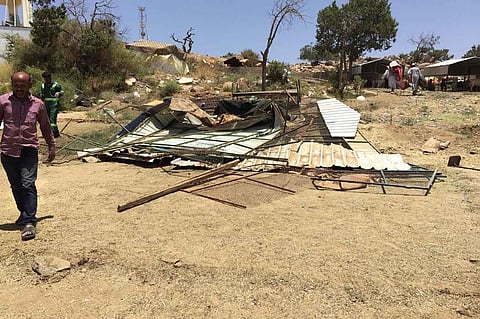 بالصور.. إزالة شبوك وبسطات عشوائية بشفا الطائف