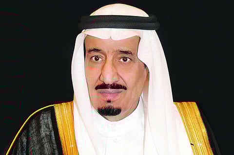 شيخ الأزهر ورئيس البرلمان العربي يعزيان القيادة في وفاة الأمير بندر