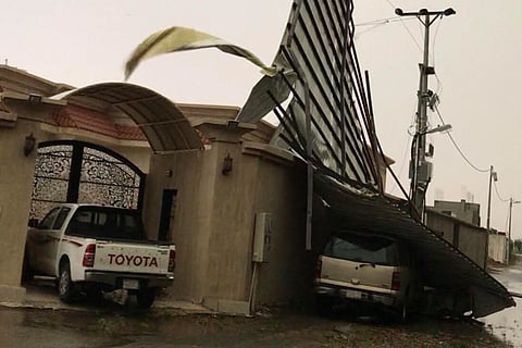 بالفيديو.. عواصف تقطع الكهرباء عن أجزاء من جازان.. ولا جديد حول تعليق الدراسة