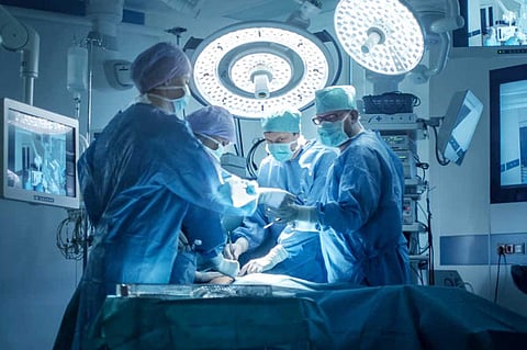 نقل وترميم الضفيرة العصبية لطفل بعد ولادته مباشرة بمستشفى أبها