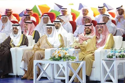 محافظ جدة يدشّن لقاءات هدف لتوفير 6 آلاف و500 فرصة عمل