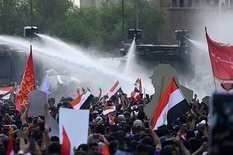 الأمن العراقي يقطع طرق بغداد.. و«الساعدي» يظهر في المظاهرات