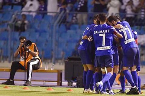 الهلال يواصل صدارته دوري المحترفين برباعية في شباك الاتفاق