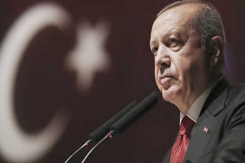 أردوغان يكشف عن مخططه لتوطين مليونَيْ لاجئ وسط أكراد سوريا لأغراض سياسية