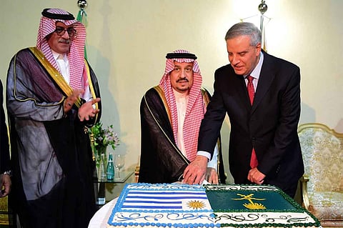 أمير الرياض يشارك سفارة الأوروجواي حفل اليوم الوطني