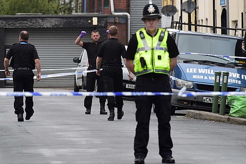 سقوط ضحايا في حادث طعن بمانشستر البريطانية.. والشرطة تتدخل