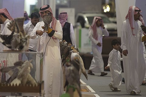 مبيعات الصقور تتجاوز مليوني ريال في انطلاق معرض الصقور والصيد السعودي الثاني