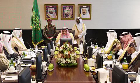 بالصور.. أمير جازان يُوجه بدراسة إنشاء مول تجاري ومزرعة نموذجية بالداير