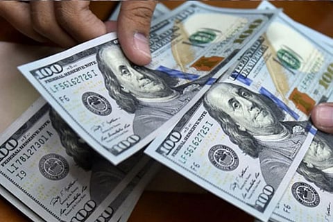 علاوة مرتقبة بقيمة 9 آلاف دولار من شركة فورد لعمال «الدوام بالساعة»