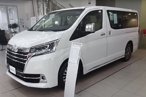 تعرف على مواصفات وأسعار تويوتا جرانفيا 2020