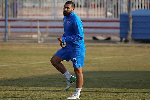 «زيزو» الزمالك يعود للقاهرة بعد جراحة ناجحة في الرباط الصليبي