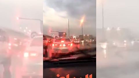 بالفيديو.. أمطار على الرياض والباحة وتوقعات باستمرار الحالة الجوية غرب وشمال السعودية