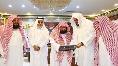 السديس يُطلق «القلم القارئ» لخدمة كبار السن وذوي الإعاقة وكافة المستفيدين