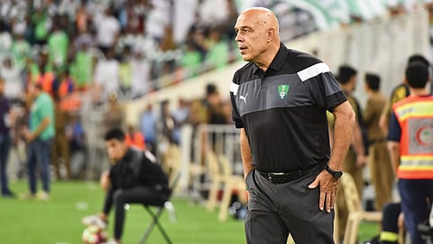 «جروس» يرفض معسكر الإمارات بسبب «خليجي 24»