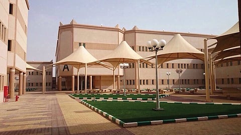 جامعة الملك خالد تعلن عن وظائف إدارية وتعليمية